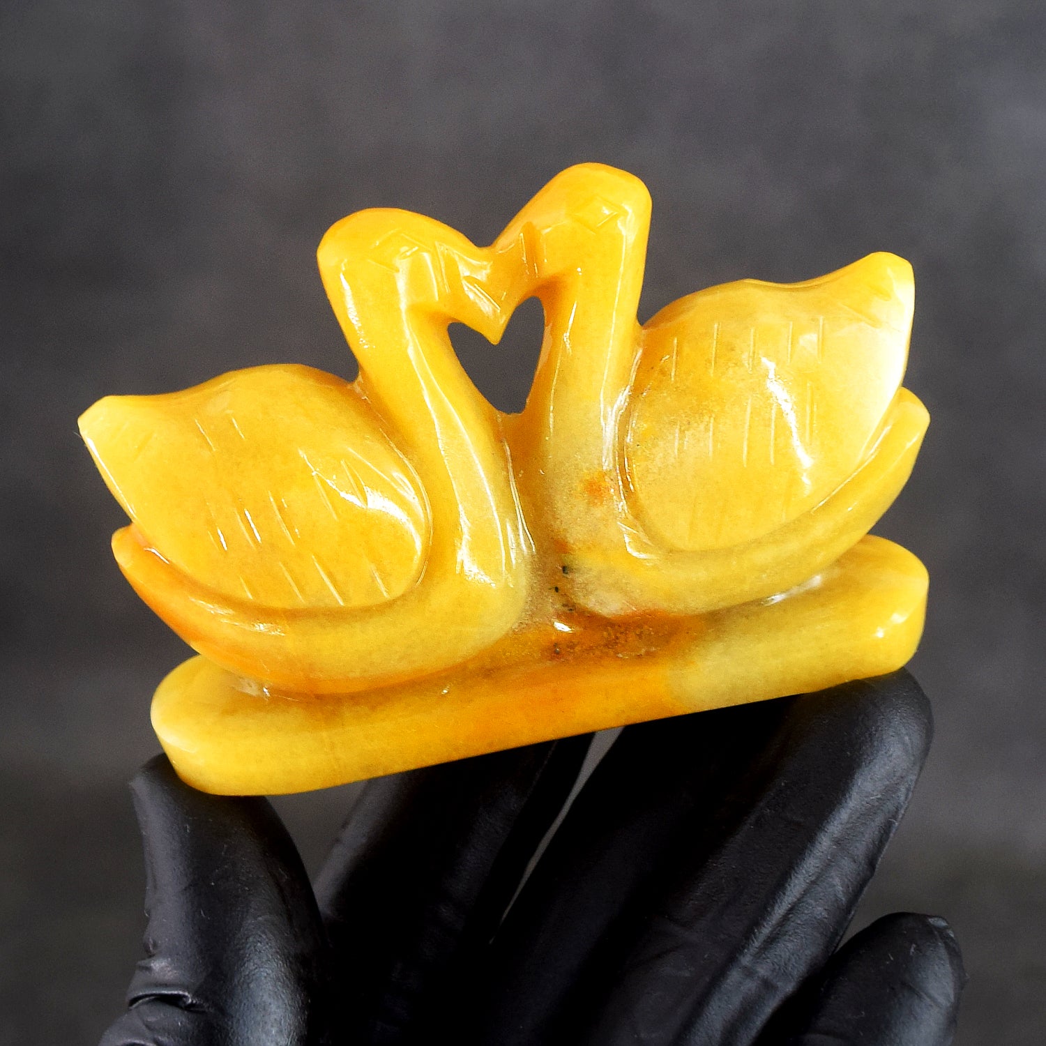 Awesome 475.00 Cts Genuine Aventurine Carved Love Premium Swan Pair