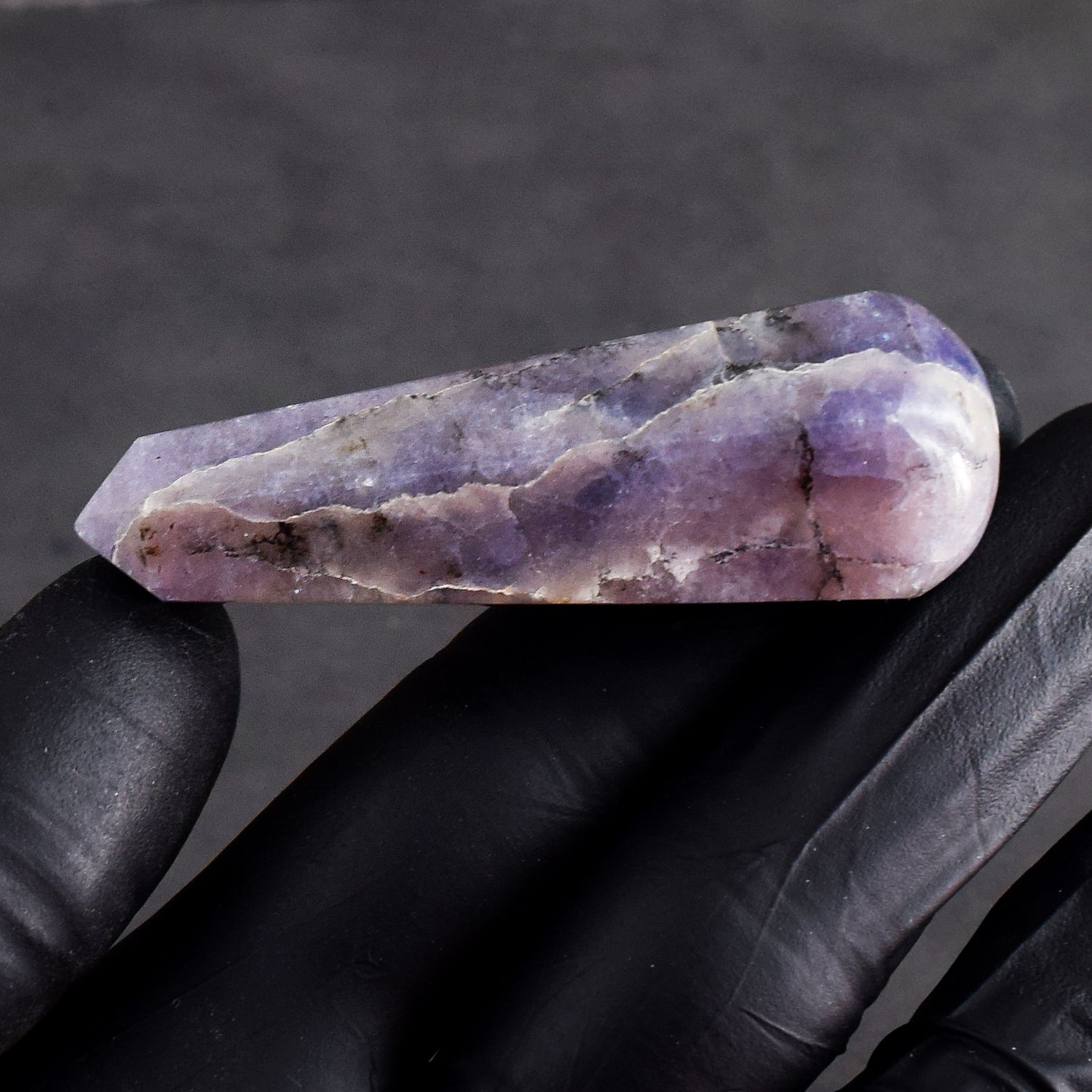 Stunning 166.00 Carats Genuine Iolite Crystal Gemstone Healing Point