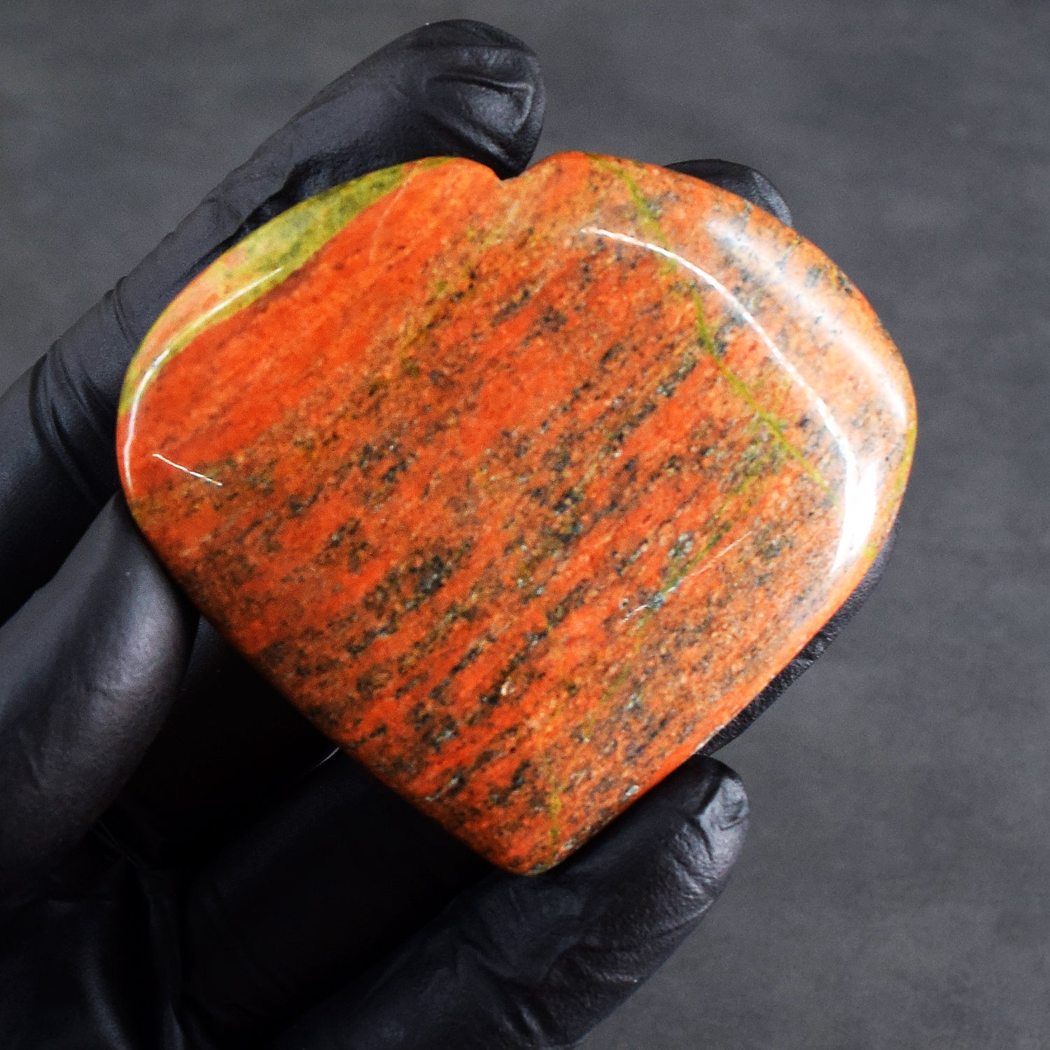 Craftsmen 290.00 Cts Genuine Blood Green Unkaite Crystal Specimen Gemstone Big Heart
