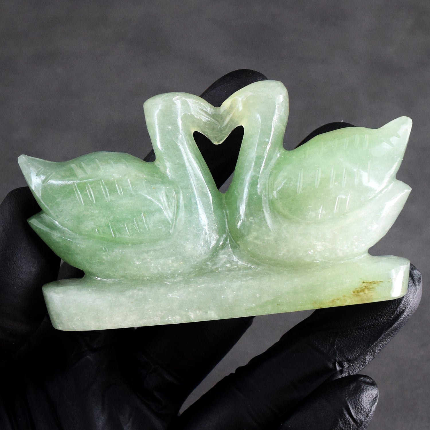 Artisian 517.00 Cts Genuine Green Aventurine Hand Carved Love Swan Pair Premium