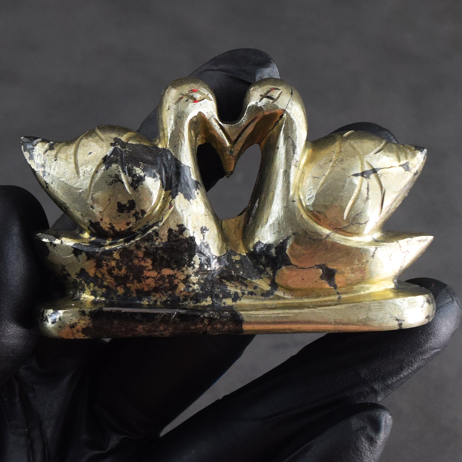 Awesome 684.00 Cts Genuine Pyrite Hand Carved Love Premium Swan Pair