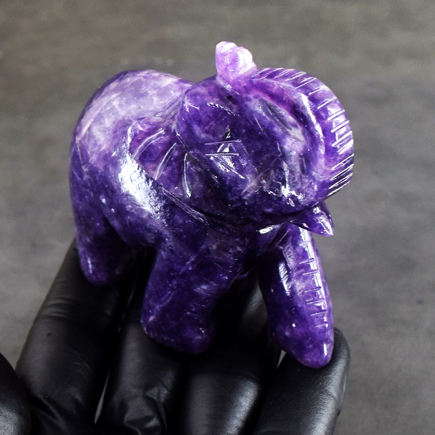 Wonderful 909.00 Cts Genuine Lepidolite Carved Premium Crystal Elephant