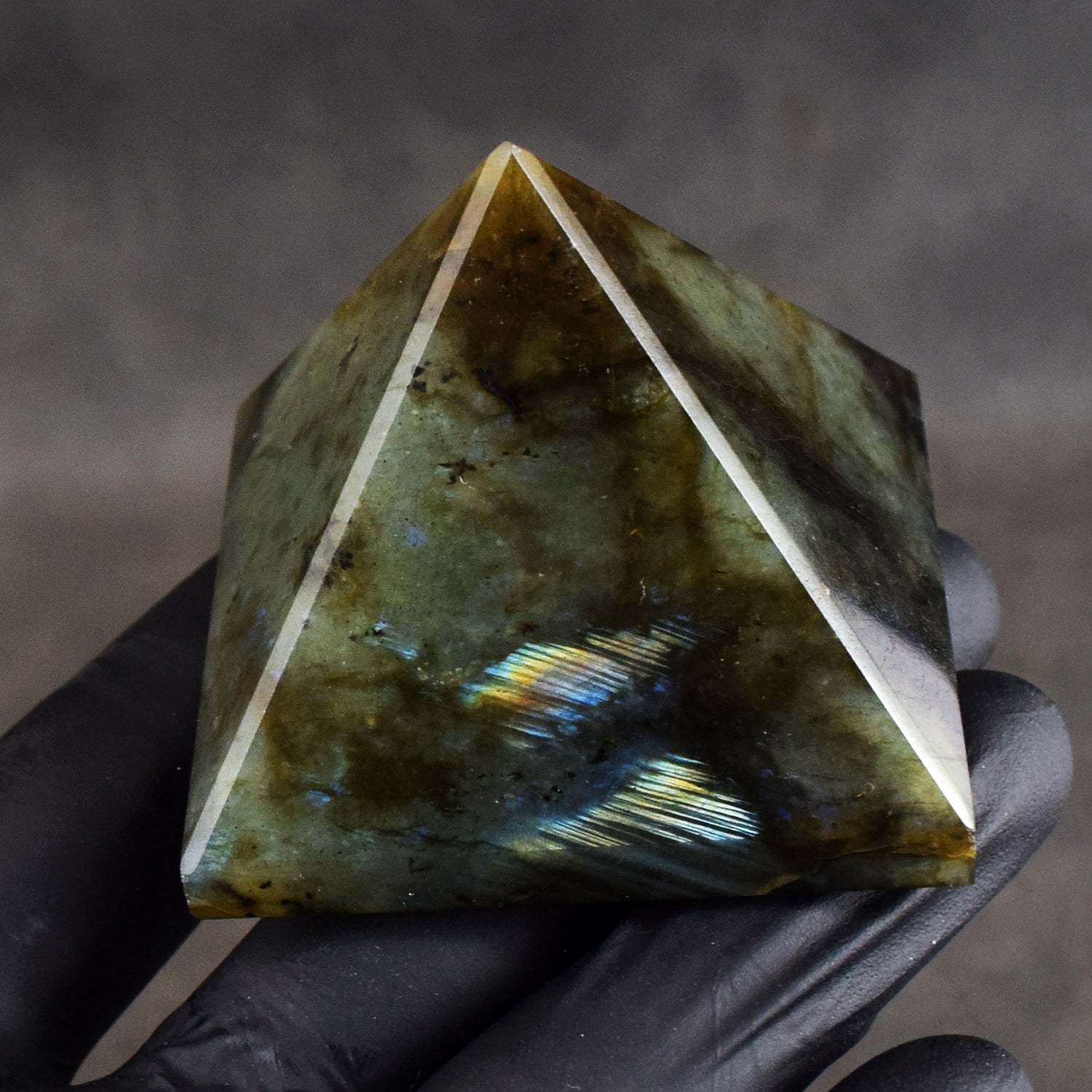 Beautiful 684.00 Cts Genuine Labradorite Crystal Specimen Healing Divine Pyramid