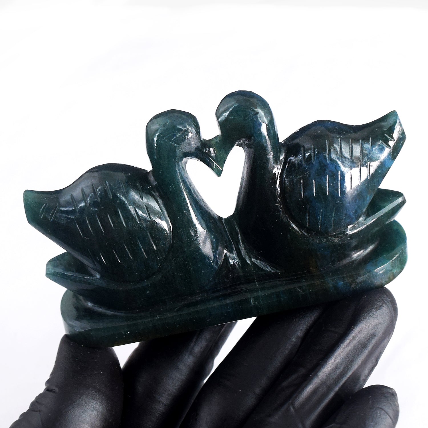 Gorgeous 717.00 Cts Genuine Green Moss Agate Carved Love Premium Swan Pair