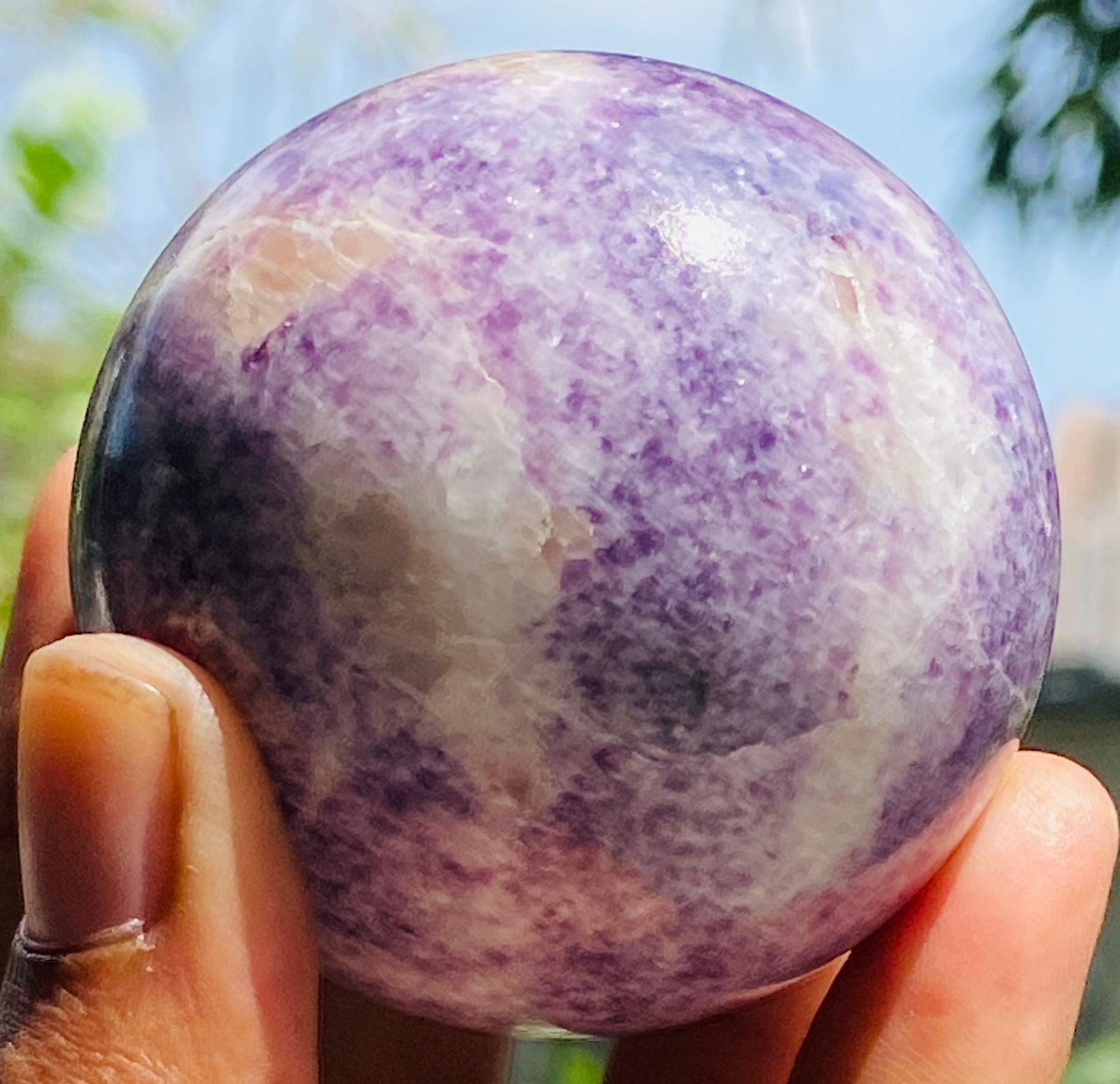 Awful 844.00 Cts Genuine Lepidolite Hand Carved Healing Crystal Gemstone Sphere