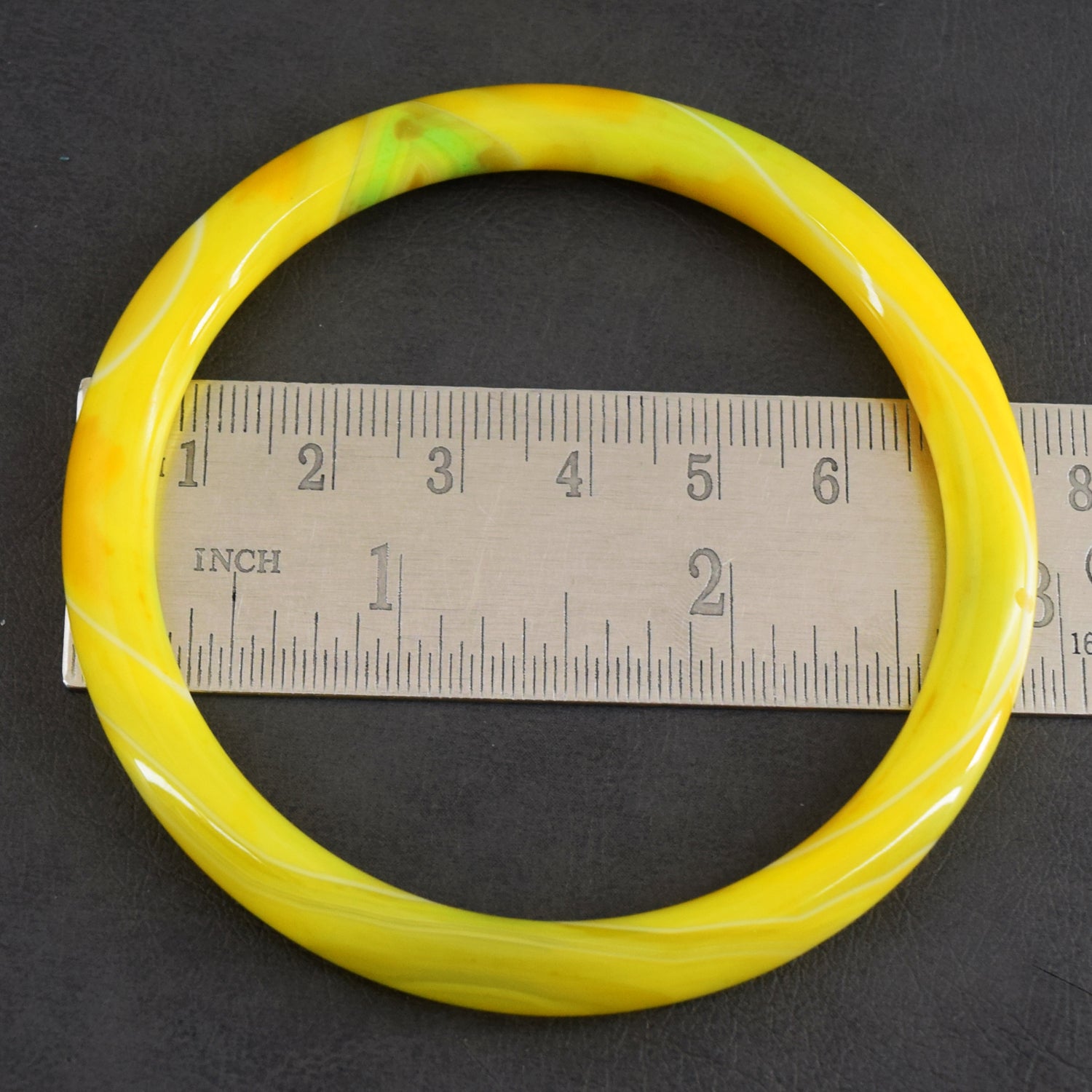 Beautiful 93.00 Cts Genuine Onyx Gemstone Crystal Specimen Premium Fancy Bangle