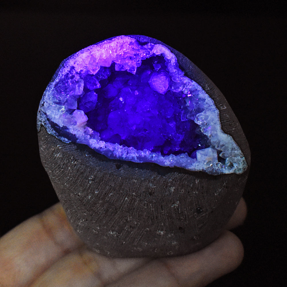 Beautiful 881.00 Cts Genuine Chalcedony With MM Quartz Crystal Specimen Gemstone