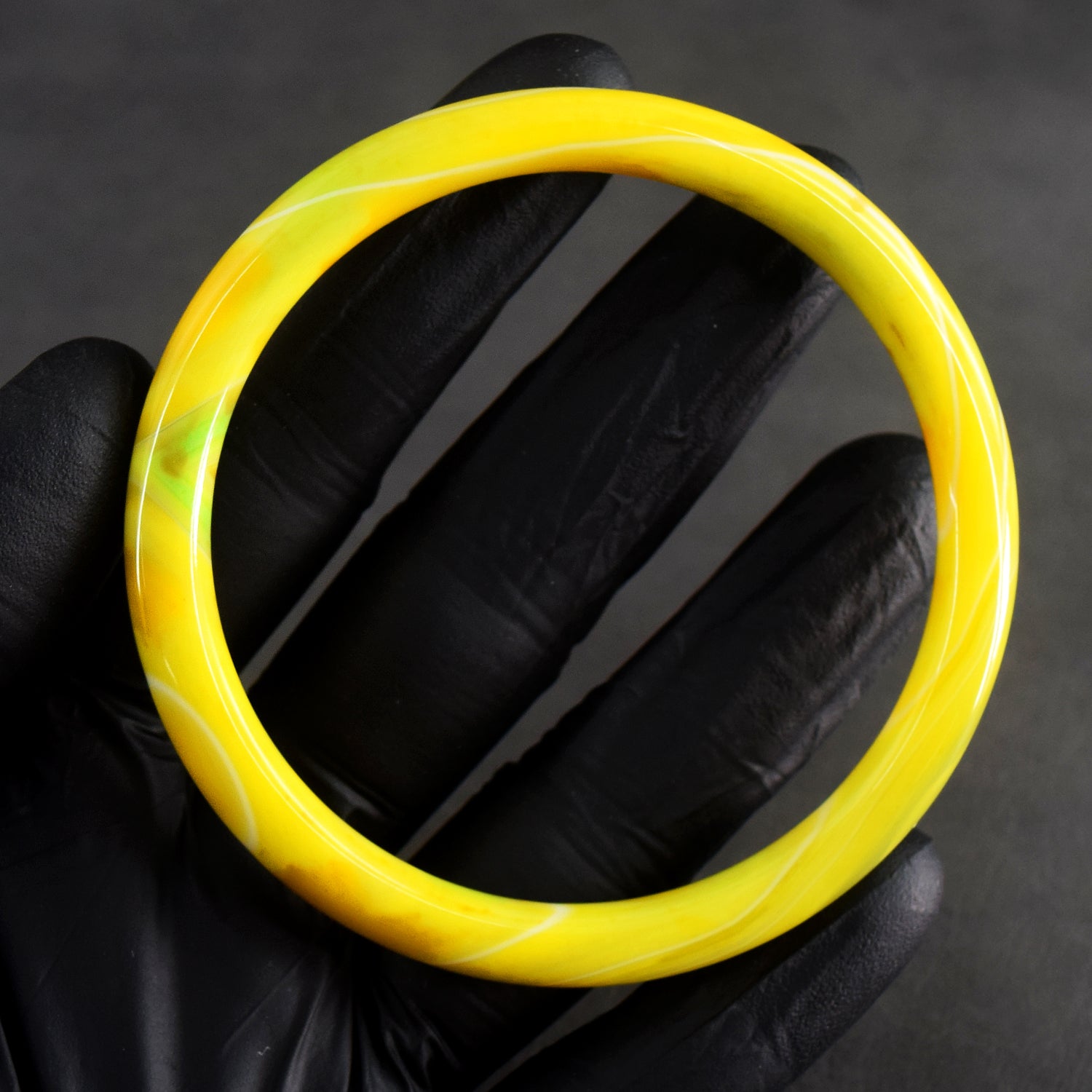 Beautiful 93.00 Cts Genuine Onyx Gemstone Crystal Specimen Premium Fancy Bangle
