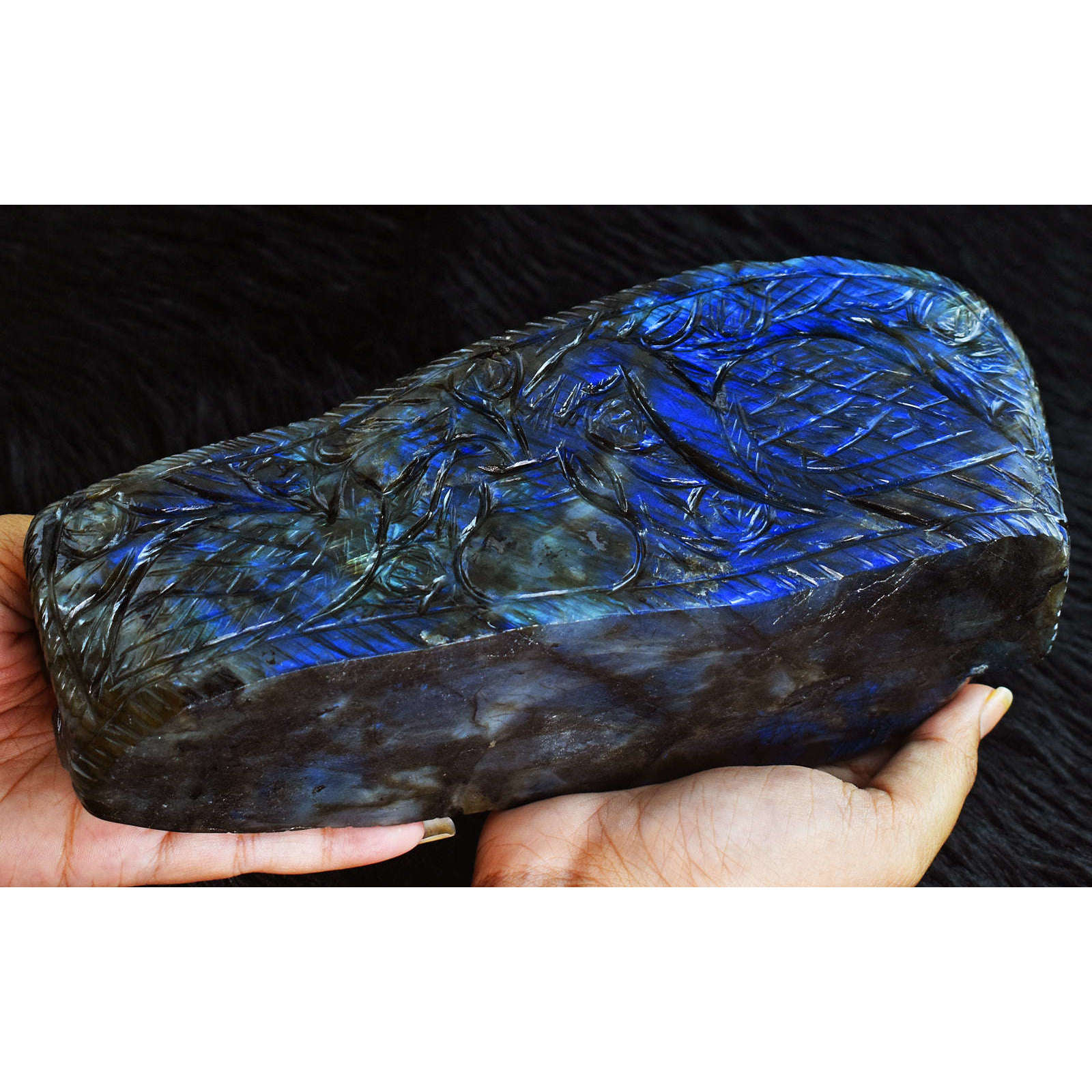 gemsmore:Awesome Royal Blue Flash Labradorite  Hand Carved Genuine Crystal Gemstone Sleeping Mudra Lord Buddha Carving