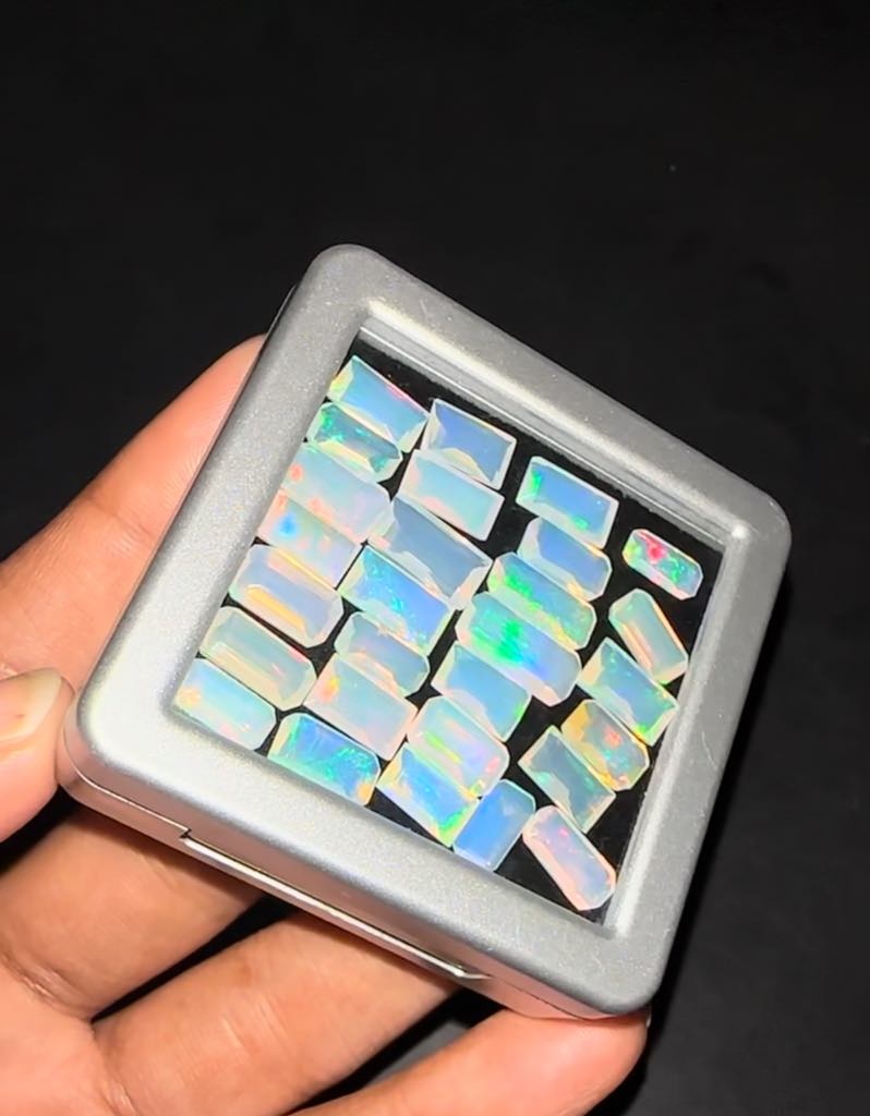 100% Genuine Top Flashy Ethiopian Opals Wholesale box Sale