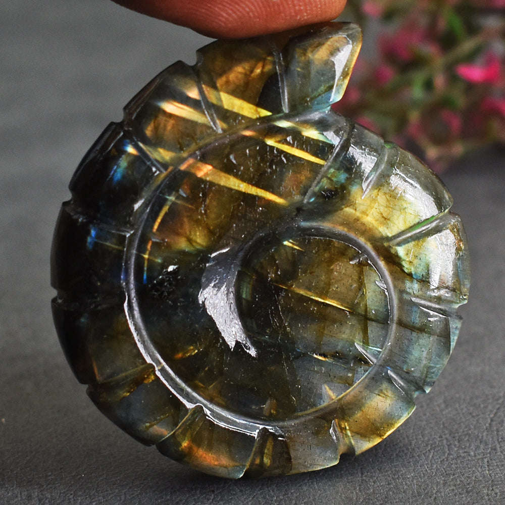 gemsmore:142 Carats Genuine Golden & Orange Flash Labradorite Ammonite