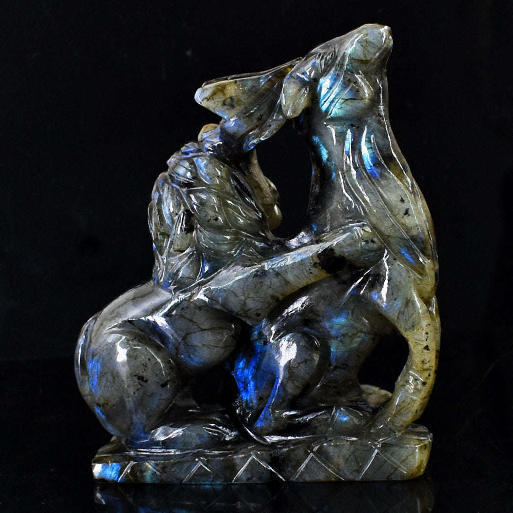 gemsmore:Amazing Blue Flash Labradorite Carved Haunting Lion