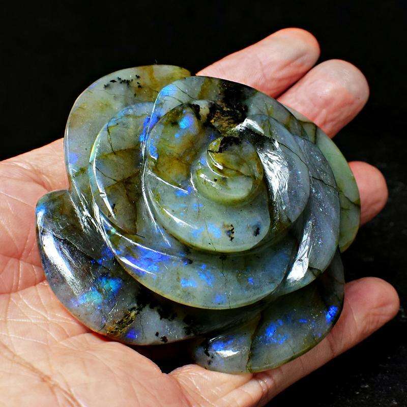 gemsmore:Amazing Blue Flash Labradorite Carved Rose