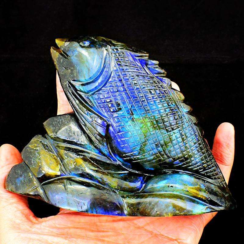 gemsmore:Amazing Blue Flash Labradorite Detailed Hand Carved Fish