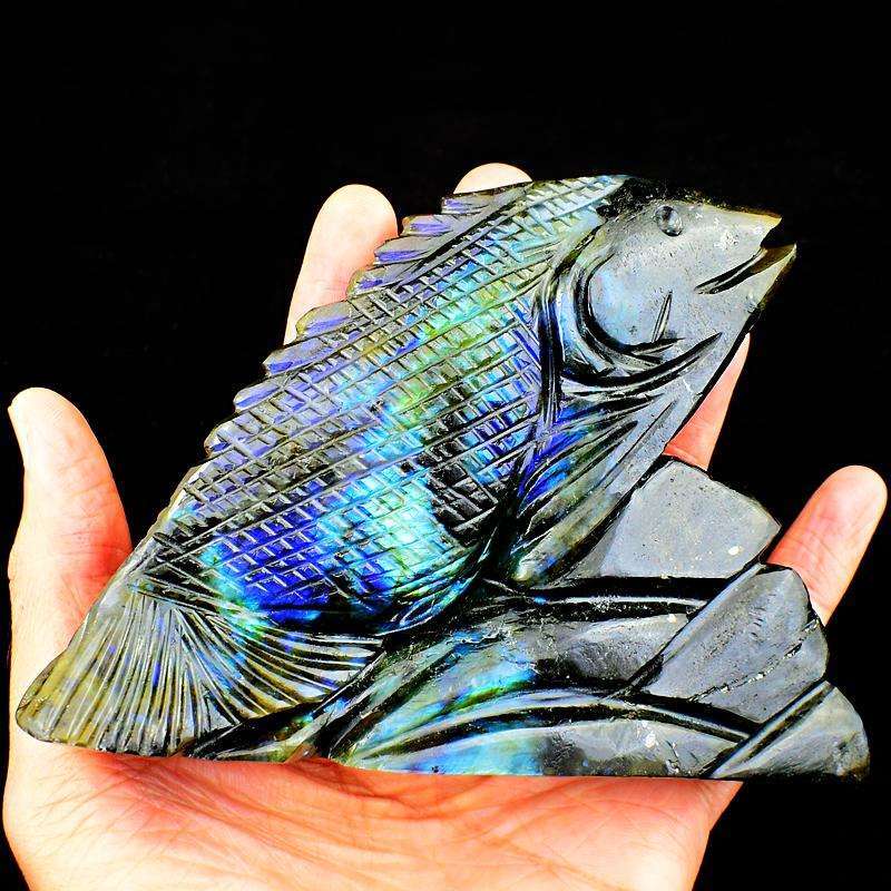 gemsmore:Amazing Blue Flash Labradorite Detailed Hand Carved Fish