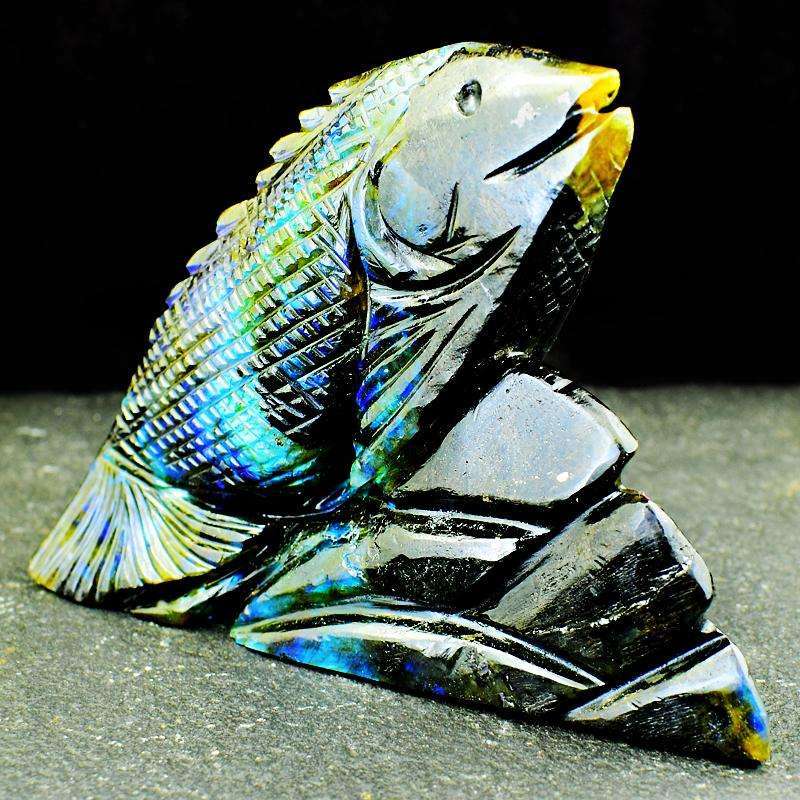 gemsmore:Amazing Blue Flash Labradorite Detailed Hand Carved Fish