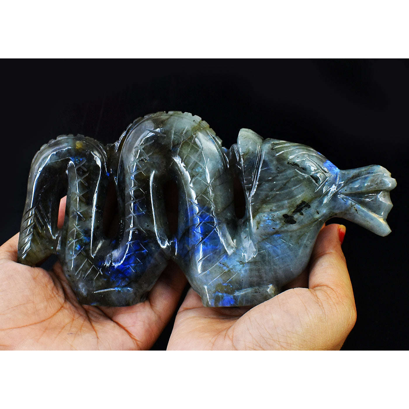 gemsmore:Amazing Blue Flash Labradorite Hand Carved Dragon Gemstone