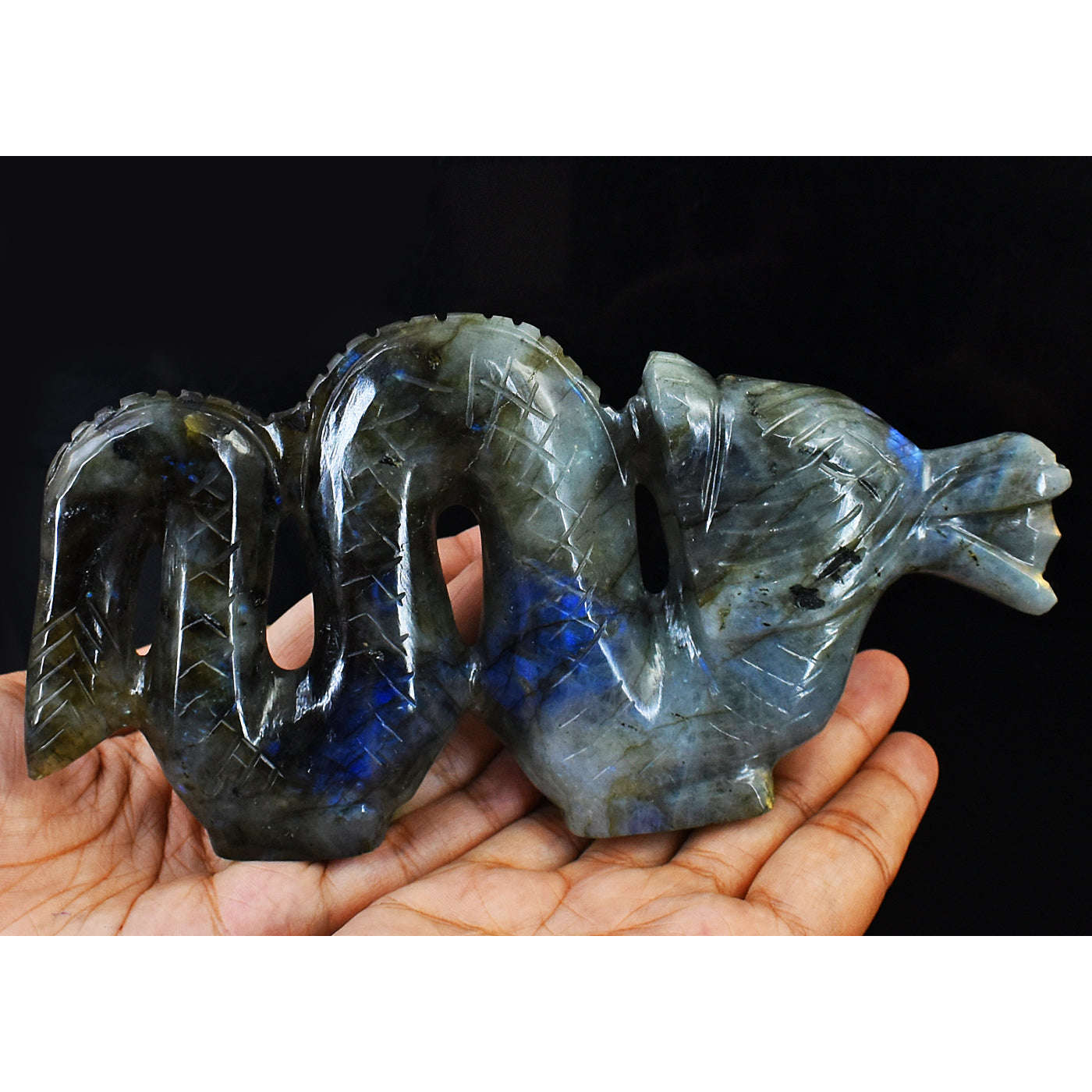 gemsmore:Amazing Blue Flash Labradorite Hand Carved Dragon Gemstone