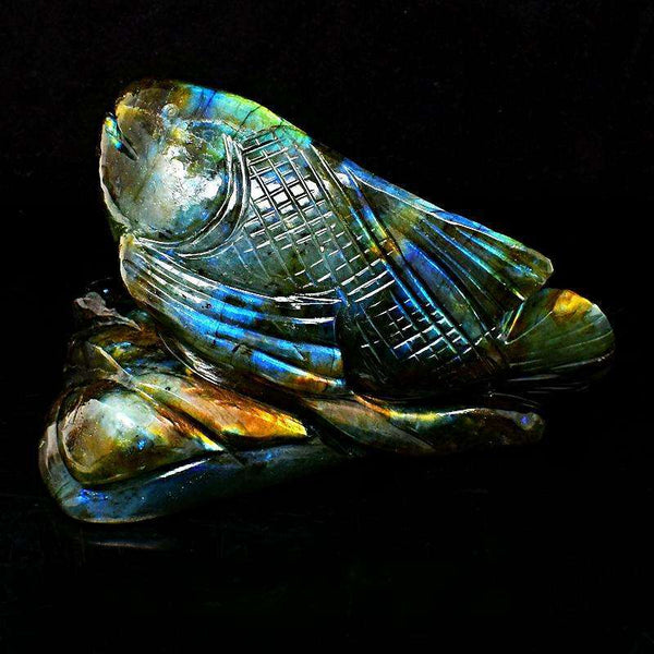 gemsmore:Amazing Blue & Golden Flash Labradorite Carved Fish