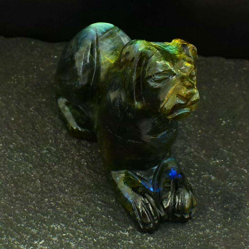 gemsmore:Amazing Flash Labradorite Hand Carved Dog