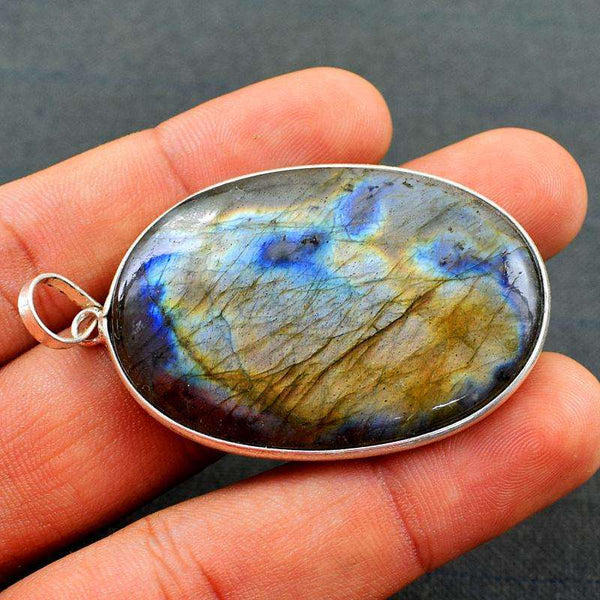 gemsmore:Amazing Flash Labradorite Oval Shape Pendant