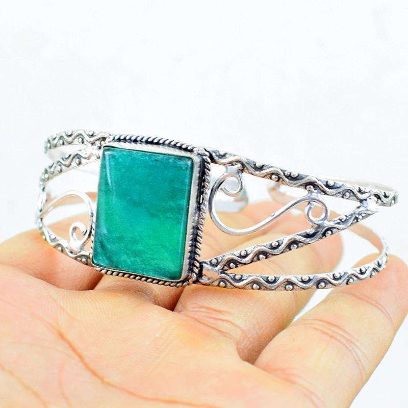 gemsmore:Amazing Green Onyx Tibet Silver Cuff Bracelet