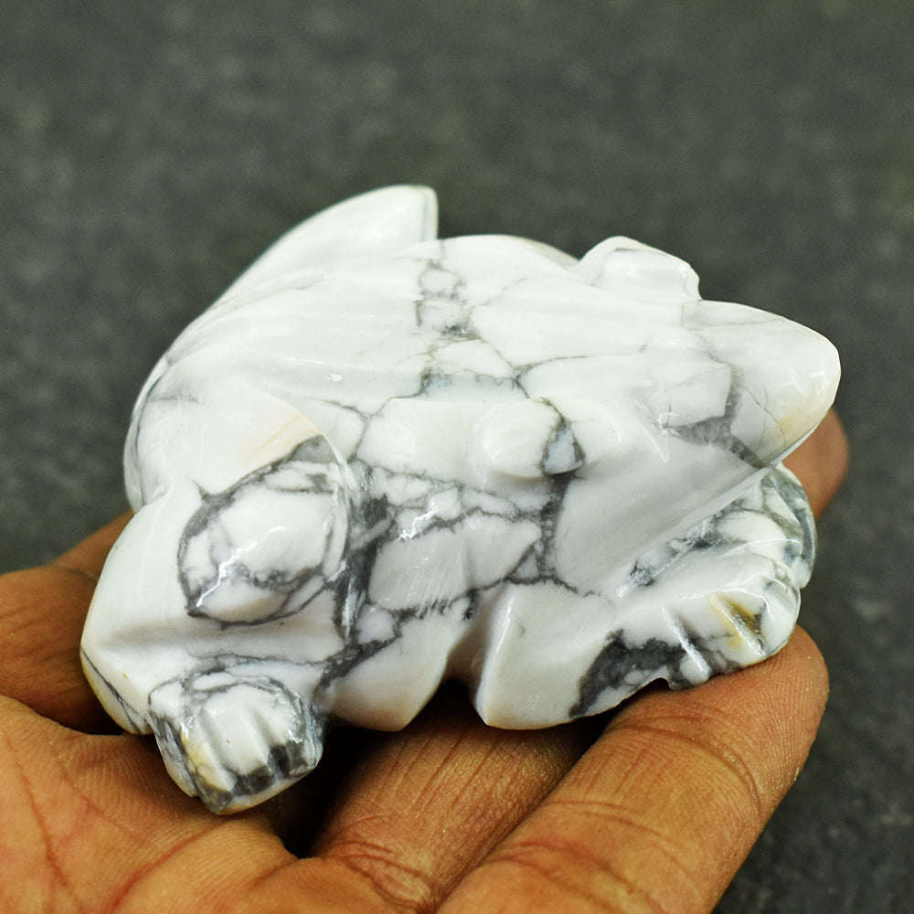 gemsmore:Amazing Howlite Hand Carved Genuine Crystal Gemstone Carving Frog