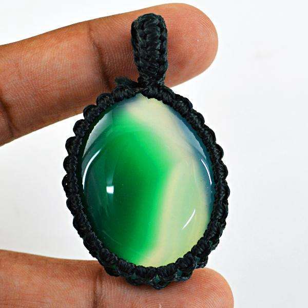 gemsmore:Amazing Natural Oval Shape Green Onyx Pendant