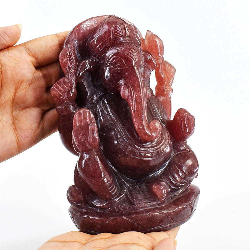 gemsmore:Amazing Natural Strawberry Quartz Hand Carved Lord Ganesha