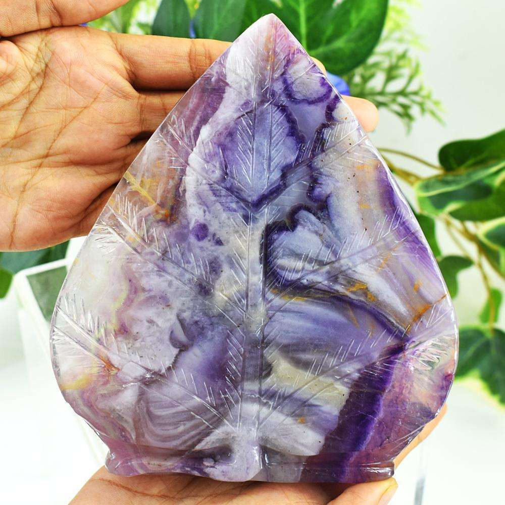gemsmore:Amazing Picasso Fluorite Hand Carved Genuine Crystal Gemstone Carving Massive Leaf Palm Lord Buddha