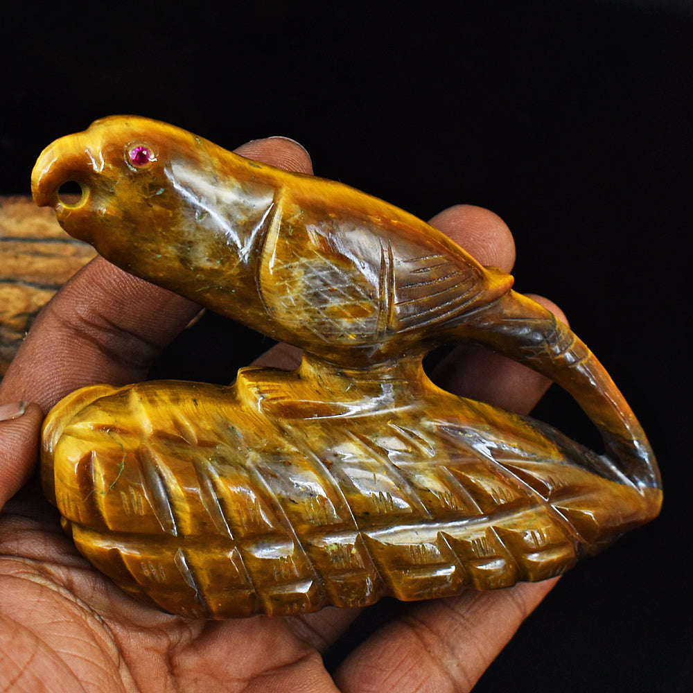 gemsmore:Amazing Tiger Eye Hand Carved Genuine Crystal Gemstone Carving Parrot