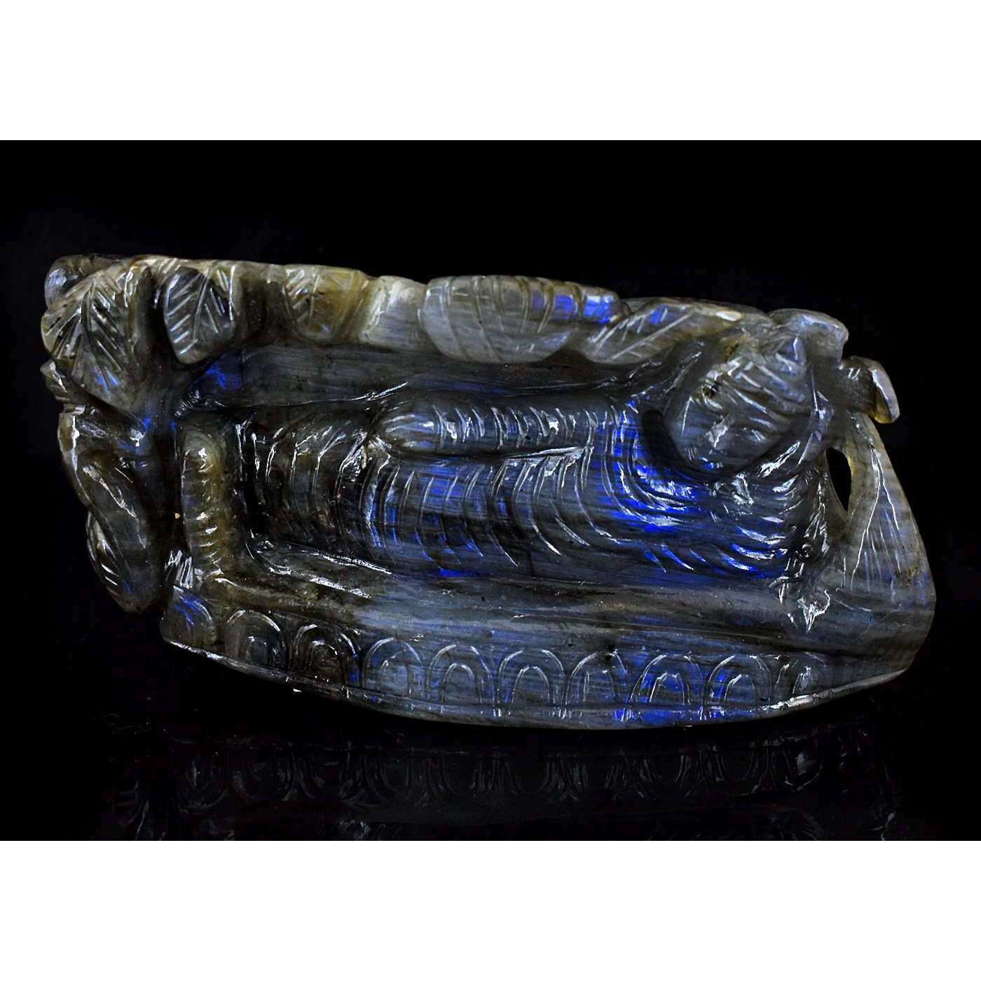gemsmore:Artisian Blue Flash Labradorite Hand Carved Sleeping Buddha