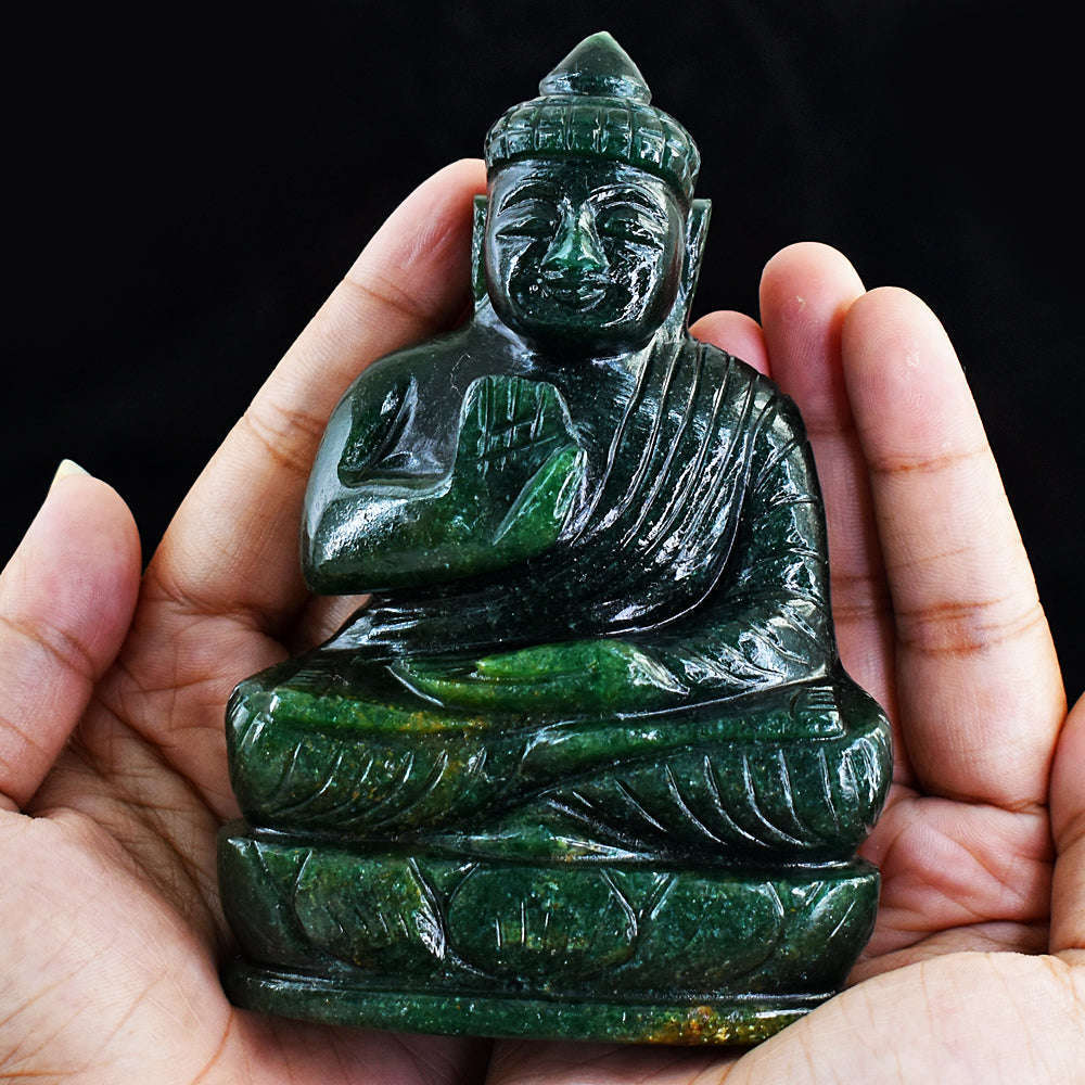 gemsmore:Artisian Carved Green Jade Lord Buddha Idol