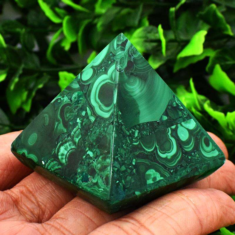 gemsmore:Artisian Carved Malachite Crystal Healing Pyramid