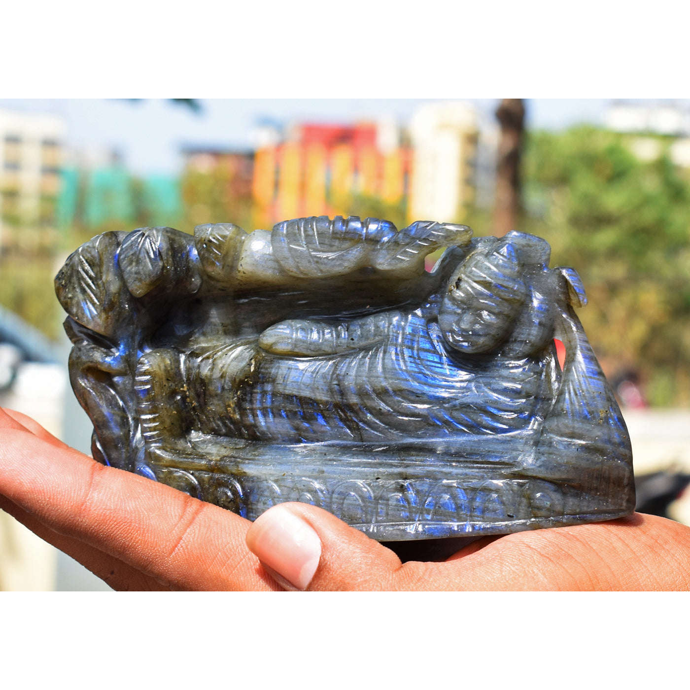 gemsmore:Artisian Labradorite Hand Carved Genuine Crystal Gemstone Carving Huge Sleeping Lord Buddha