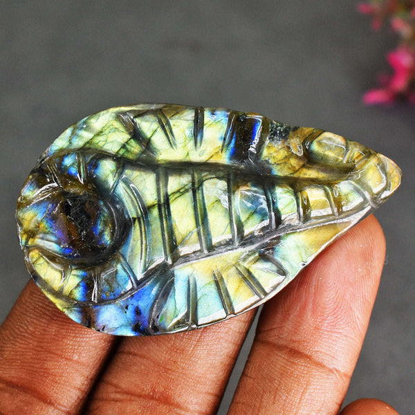 gemsmore:Beautiful 56 Carats Genuine Amazing Flash Labradorite Carved Scorpio