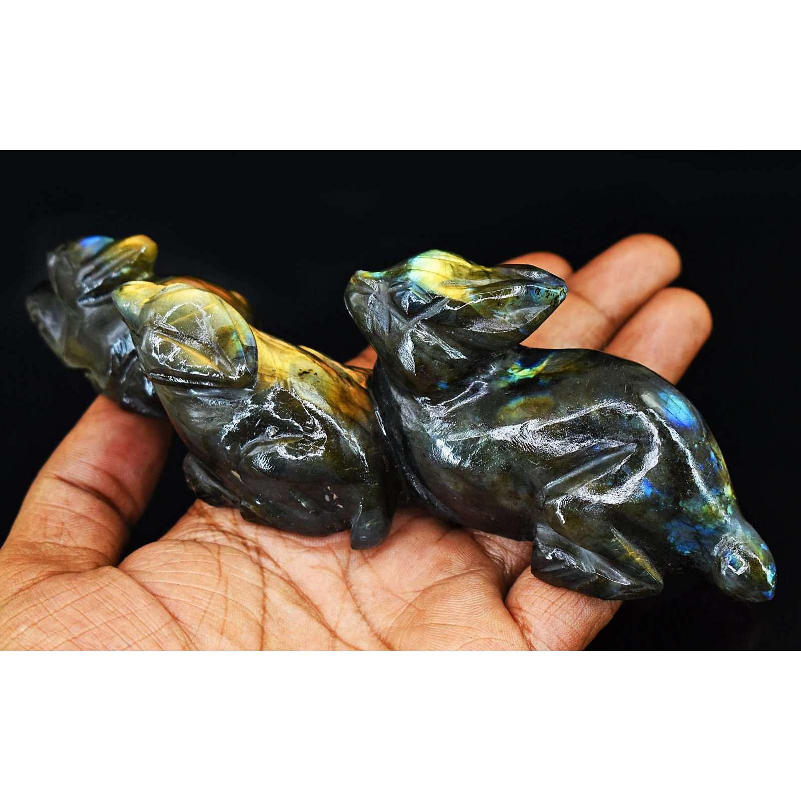 gemsmore:Beautiful Labradorite Hand Carved Bunny Family