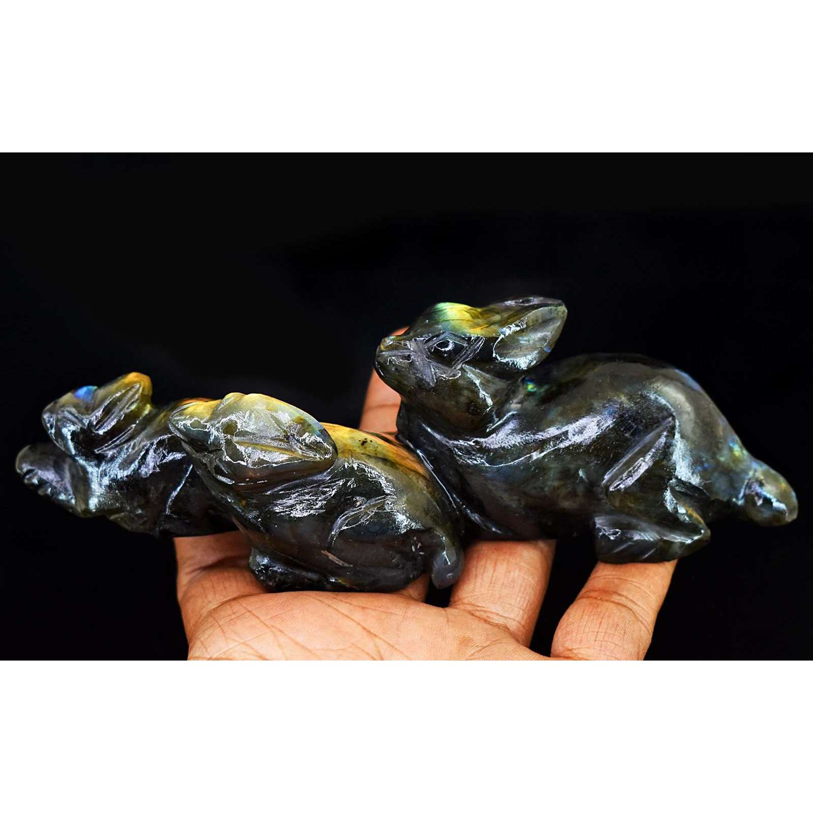 gemsmore:Beautiful Labradorite Hand Carved Bunny Family