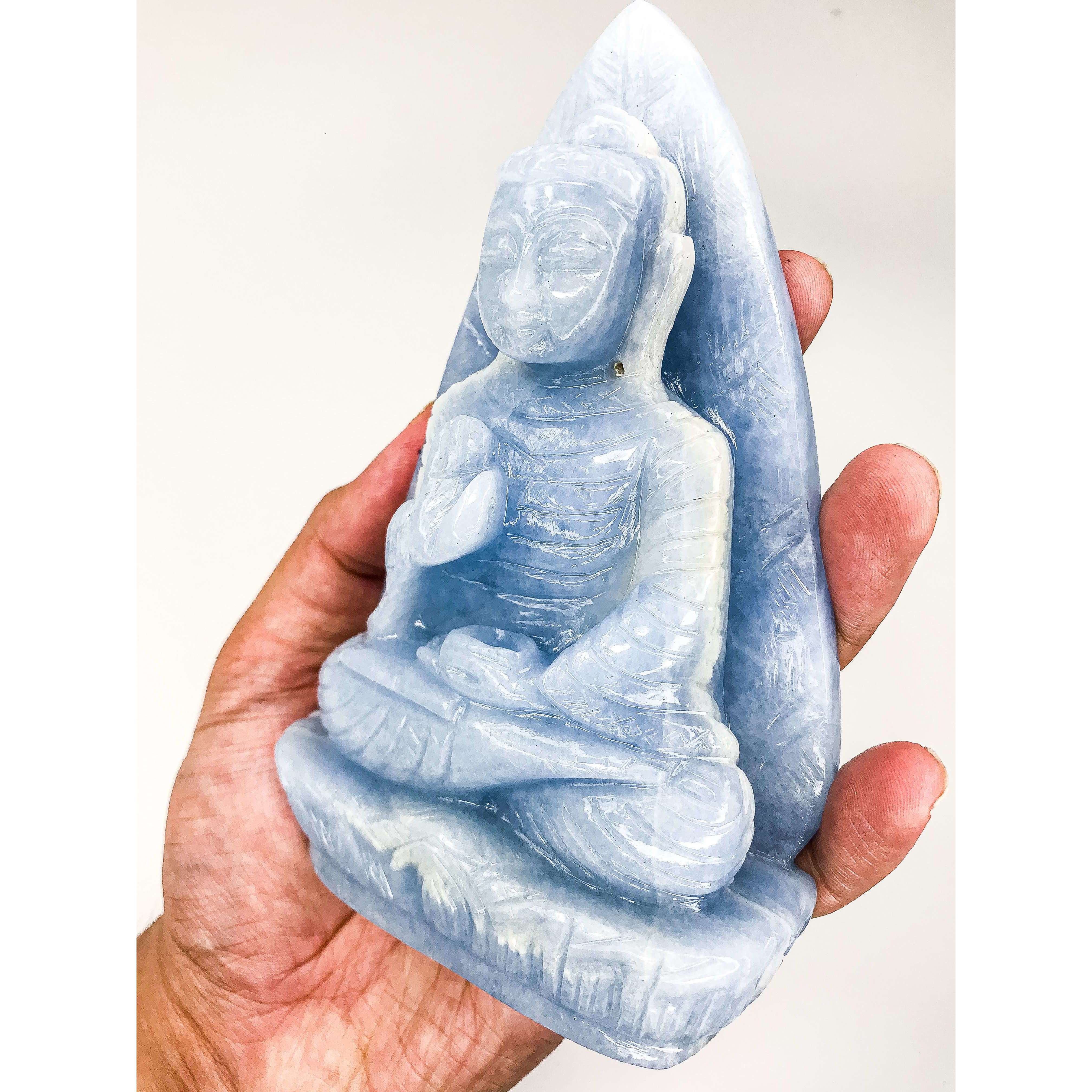 gemsmore:Blue calcite palm leaf carved Buddha
