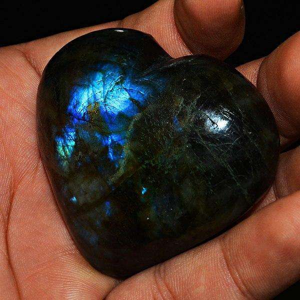 gemsmore:Blue Flash Labradorite Carved Heart Shape Cabochon