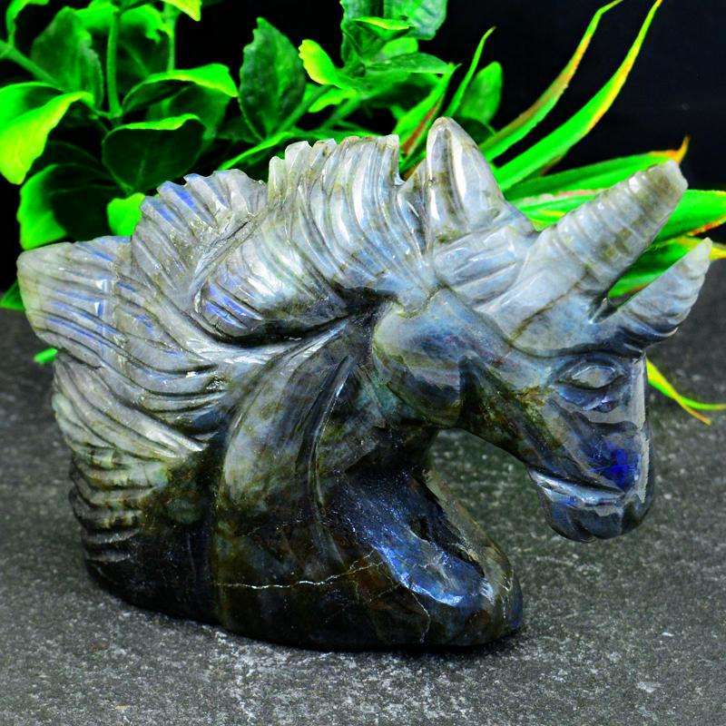 gemsmore:Blue Flash Labradorite Hand Carved Unicorn Head