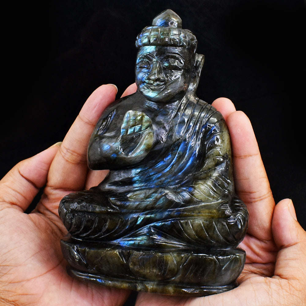 gemsmore:Blue & Green Flash Labradorite Hand Carved Lord Buddha