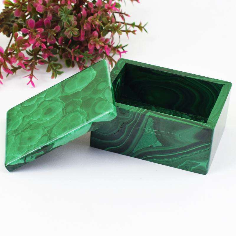 gemsmore:Carved Green Malachite Women Jewellery Box