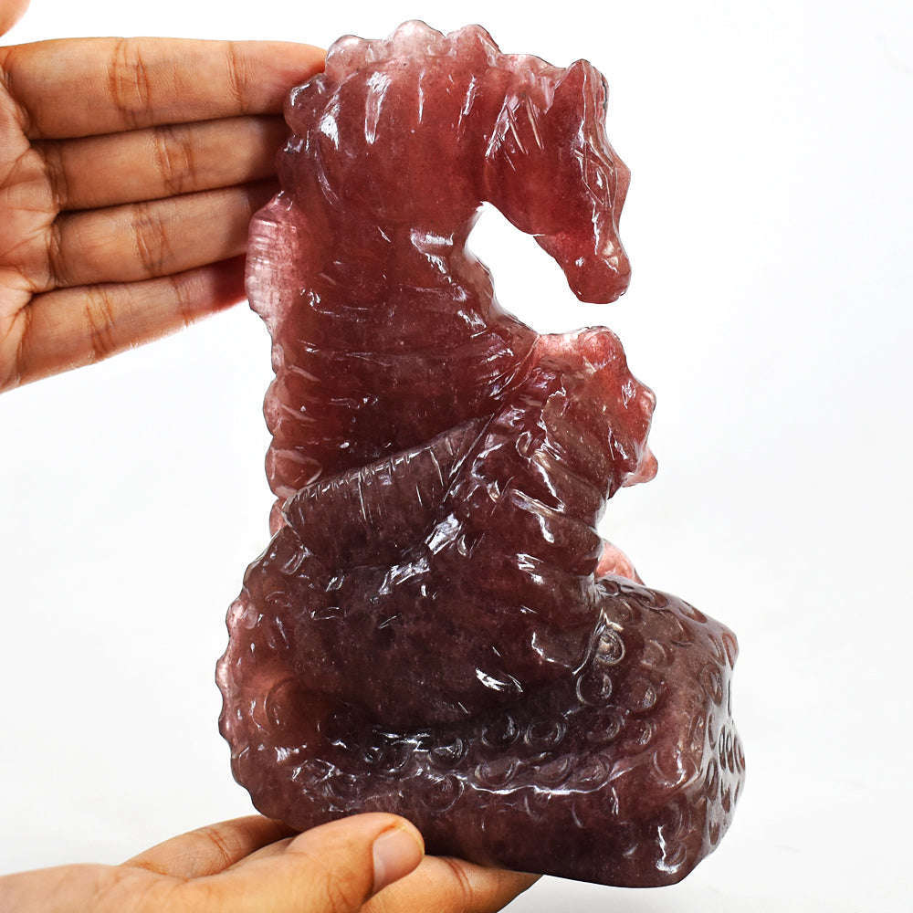 gemsmore:Craftsmen Strawberry Quartz Exclusive Hand Carved Seahorse