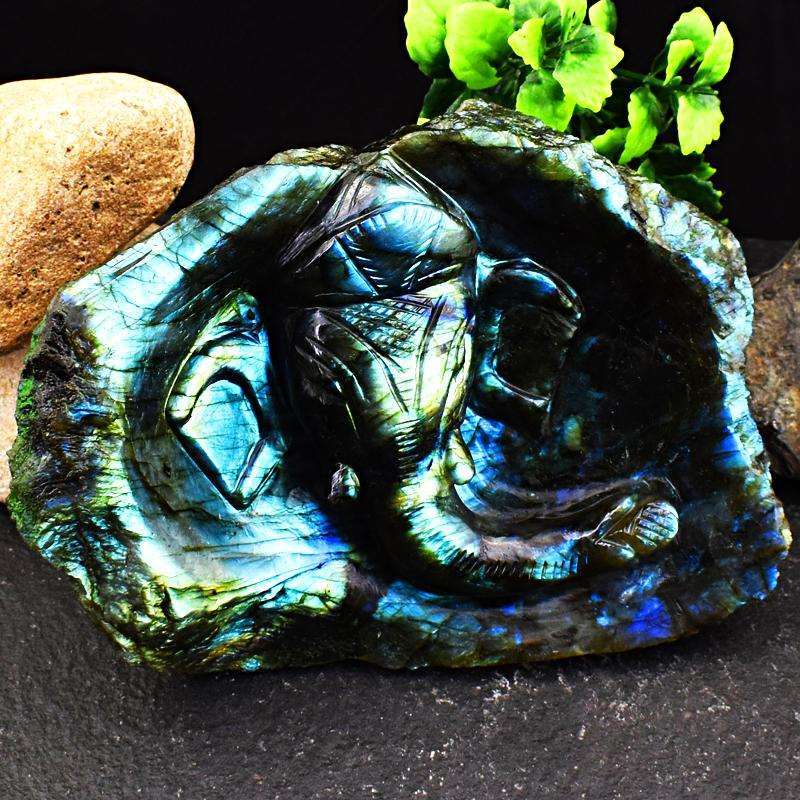 gemsmore:Engraved Blue Flash Labradorite Carved Lord Ganesha Rock