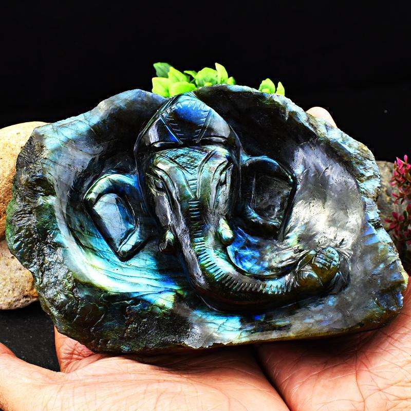gemsmore:Engraved Blue Flash Labradorite Carved Lord Ganesha Rock