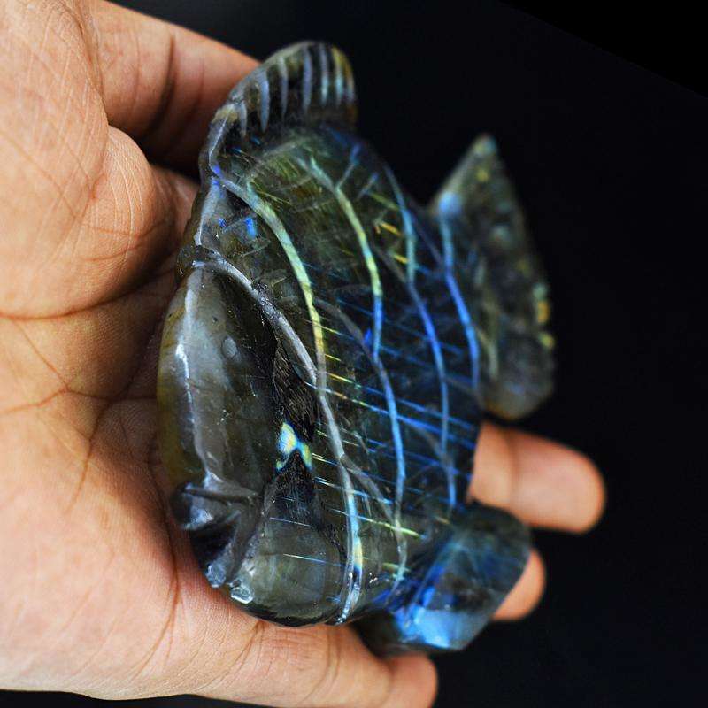 gemsmore:Exclusive Blue Flash Labradorite Hand Carved Fish