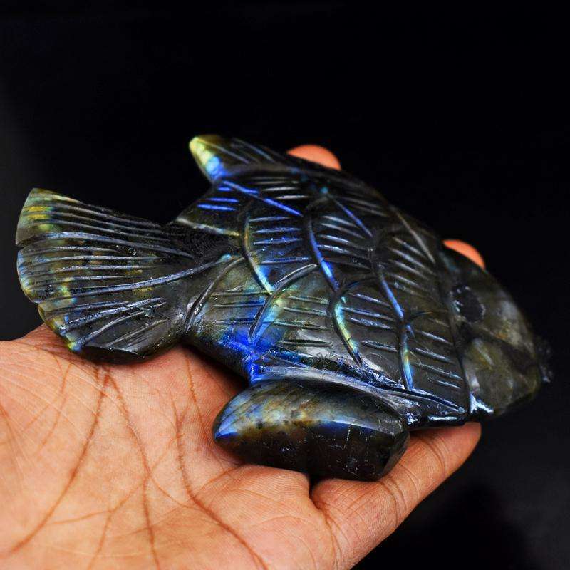 gemsmore:Exclusive Blue Flash Labradorite Hand Carved Fish