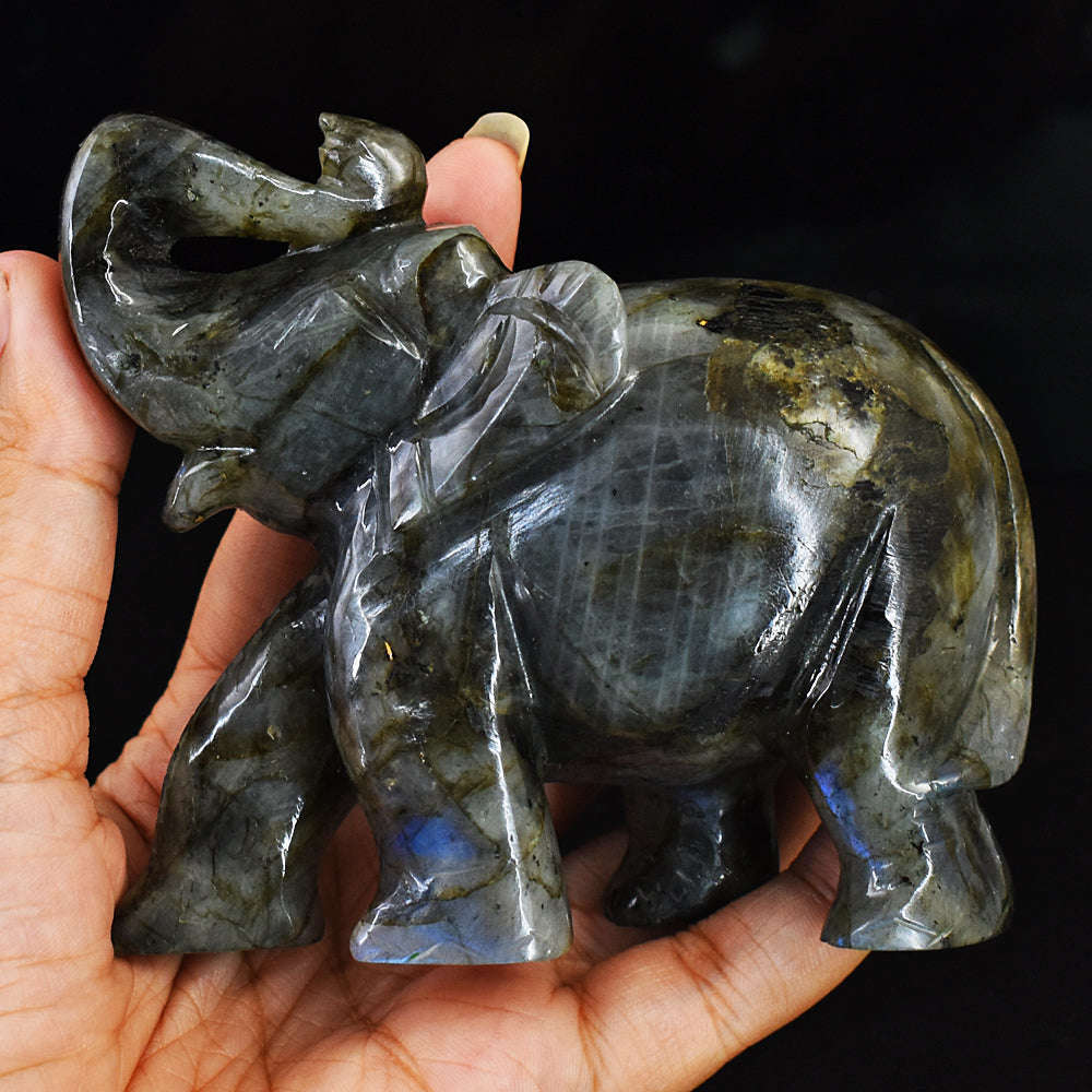 gemsmore:Exclusive Blue Flash Labradorite  Hand Carved Genuine Crystal Gemstone Carving Elephant