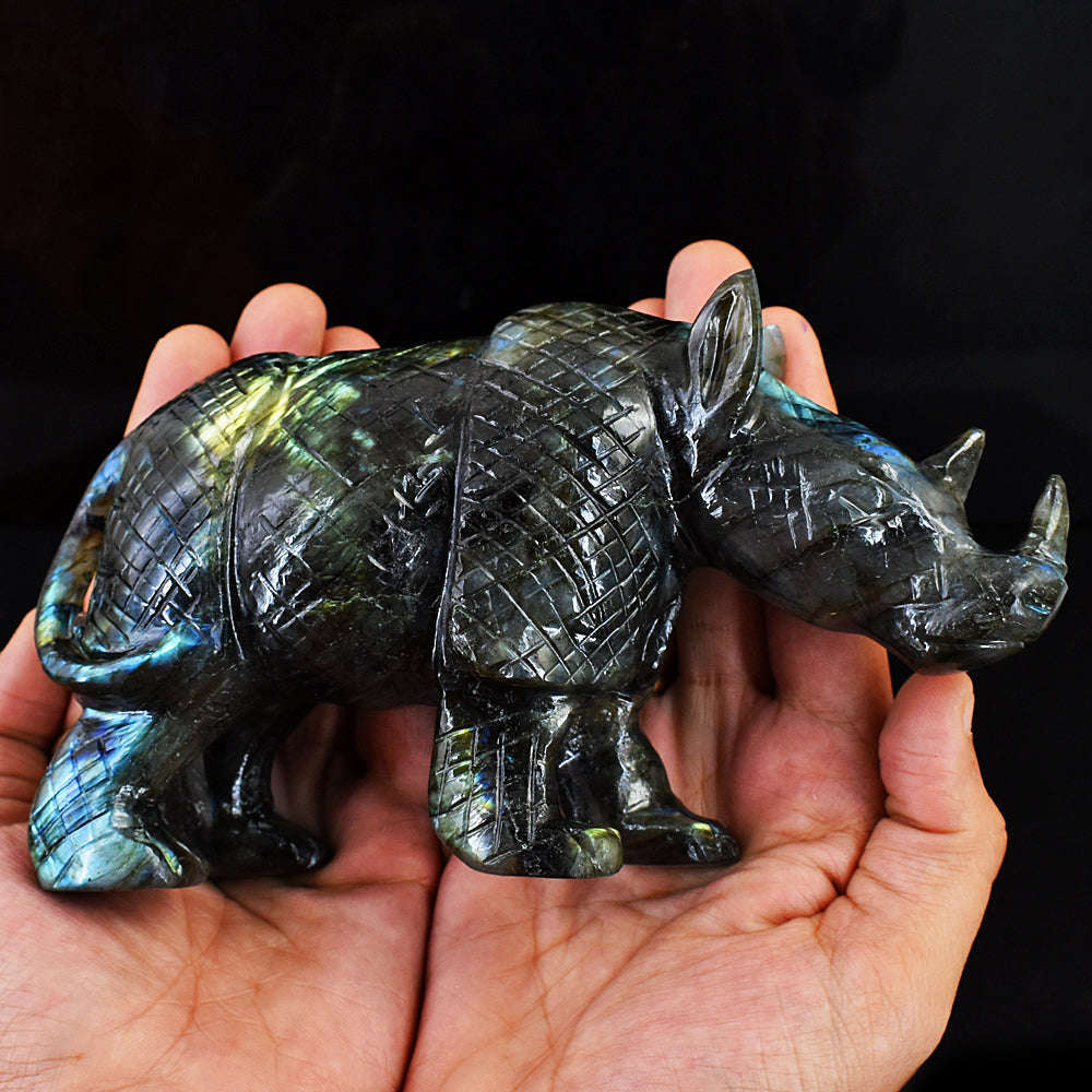 gemsmore:Exclusive Blue & Green Flash Labradorite Hand Carved Rhino